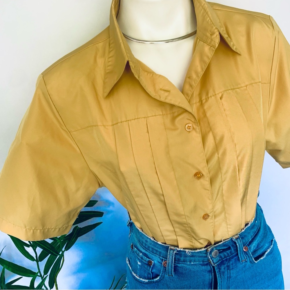 v i n t a g e :: Pleated Boxy Mustard Buttoned Blouse - Picture 1 of 7